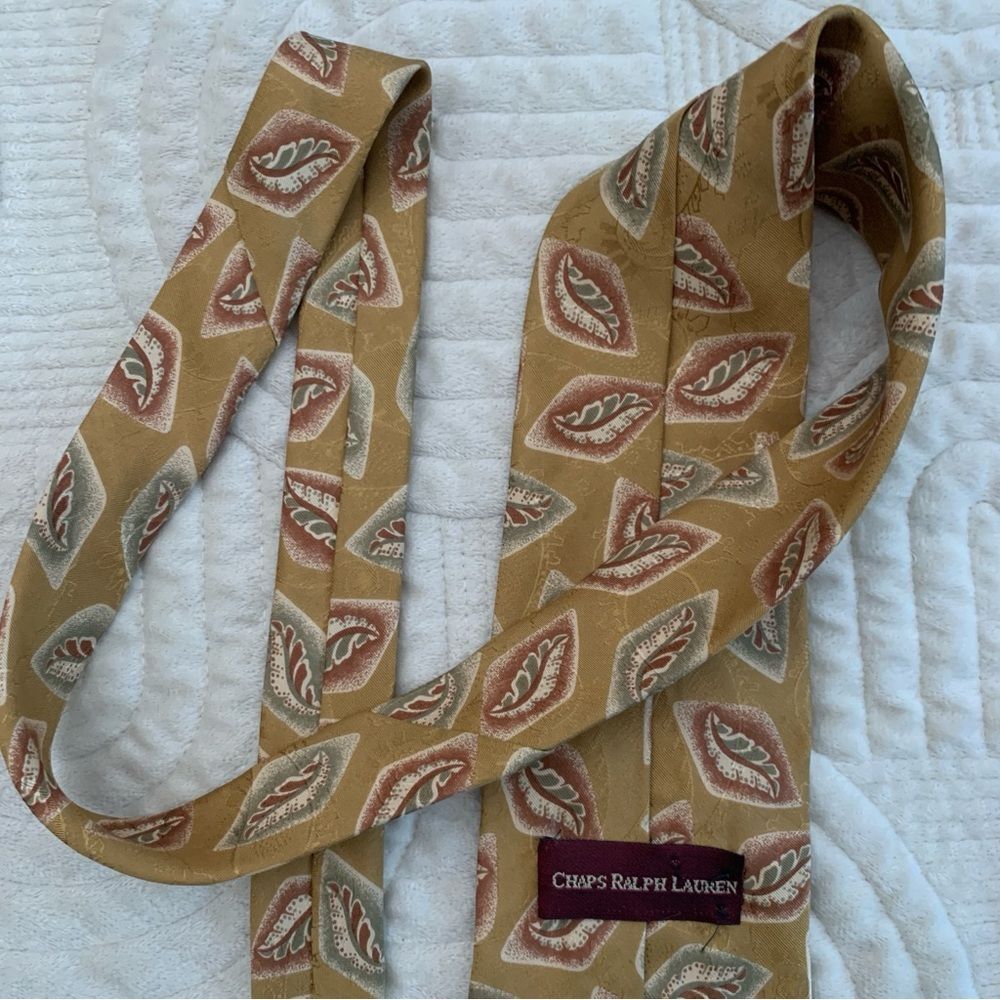 Vintage Chaps Ralph Lauren Gold Imported Silk Geometric Patterned Tie - Picture 4 of 13